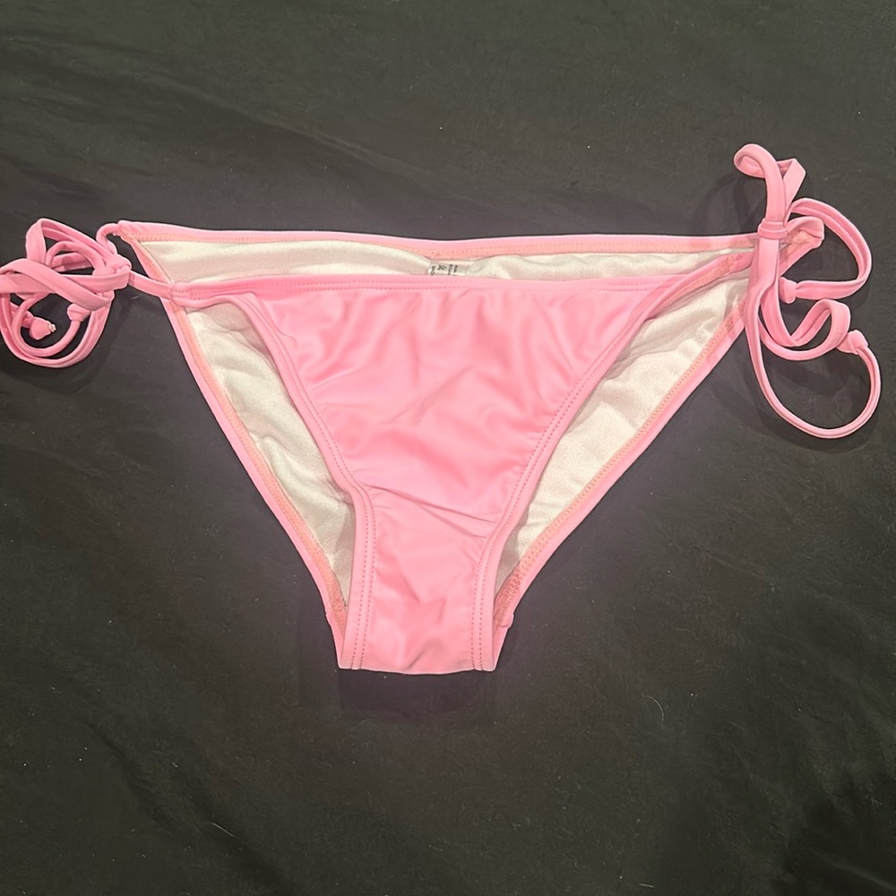 Pink bottoms